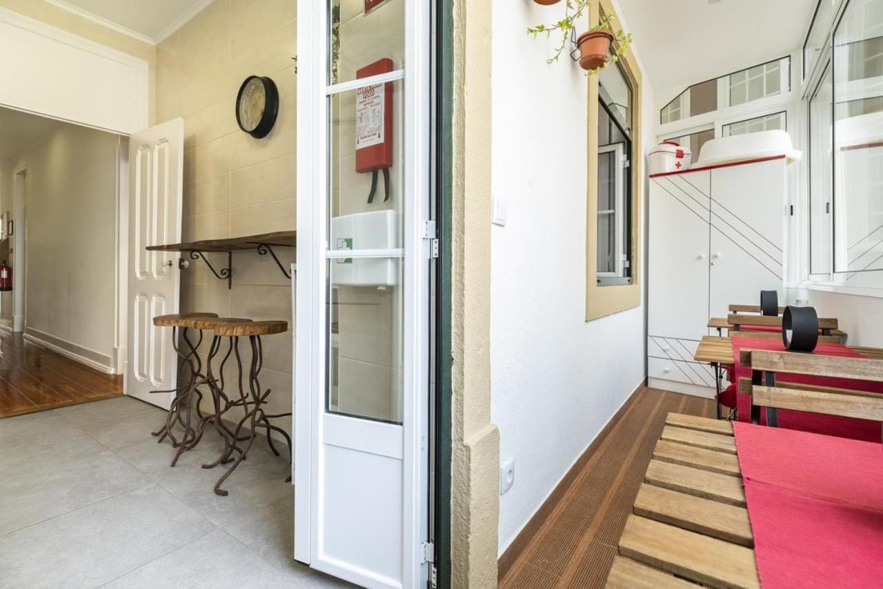 Rustic M2 R1 - Amazing Double Room With Shared Bathroom Lissabon Buitenkant foto