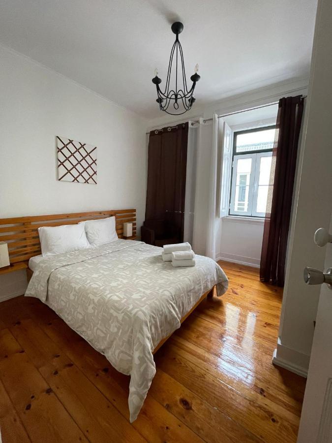 Rustic M2 R1 - Amazing Double Room With Shared Bathroom Lissabon Buitenkant foto